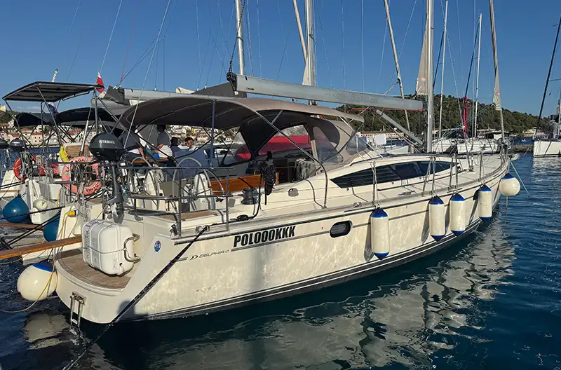 Delphia 47